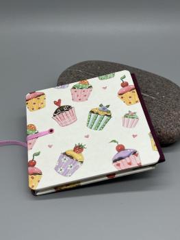 Buch Satinband Rückseite Fotos Faltbuch Cupcakes bunt