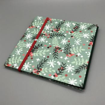 Buch Gummiband Faltbuch grün rot Zweige Schneeflocken Rückseite