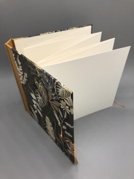 Fotoalbum Buch braun golden Blätter Seiten