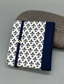 Haftnotizblock mit Stift Lilien – handgebundenes Büchlein mit Lilien-Motiv, Rückseite, Metallösendetail