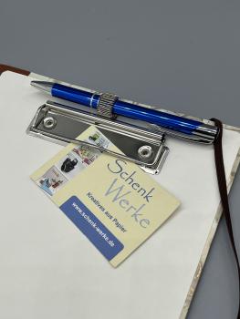 Preview: Mappe A5 Detail Klemmmechanik Stifthalter Gummiband braun