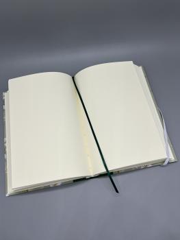 Preview: Buch handgebunden innen Seiten weiß Lesebändchen liniert