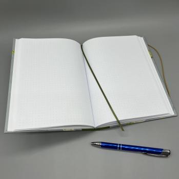 Preview: Punktkarierte Innenseiten des Notizbuches A5 Kleiner Prinz –hochweißes Schreibpapier mit Punktraster, Lesebändchen, mit Stift