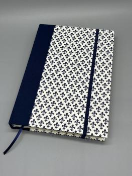 Buch A5 Leinenrücken Gummiband handgebunden Notizen Front Tagebuch blau Blüten Muster