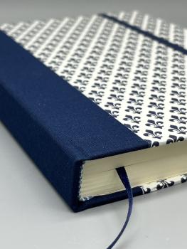 Preview: Notizbuch Tagebuch A5 Bindung Lesebändchen Detail blau Blume