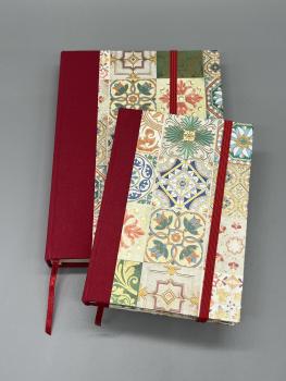 Buch Leinenrücken handgebunden Größenvarianten Kacheln bunt Beispiele