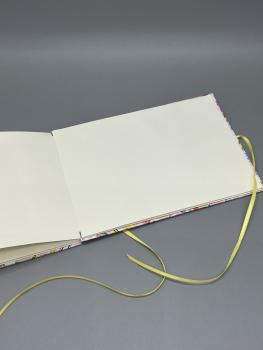 Preview: TaschenBuch Stadt, Land, Fluss - aufgeschlagene Seiten, Variante mit Satinband