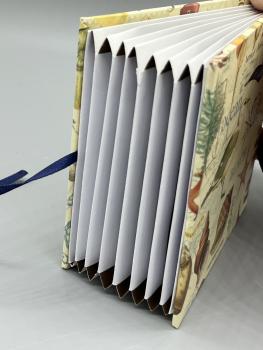 Buch Satinband handgebunden Notizen Steckfächer Seiten sammeln maritim Detail Taschen