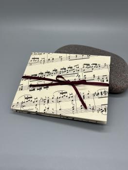 Buch Sammeltaschen Satinband handgebunden Notizen Steckfächer Seiten sammeln Musik Partitur Front