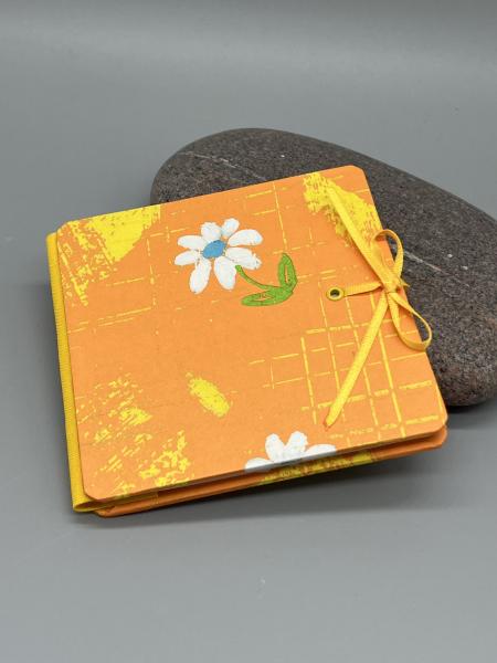 Front Buch Satinband Fotos Faltbuch Gelb Blume  Front
