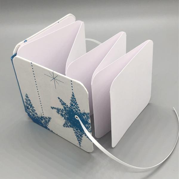 Buch Satinband Seiten Fotos Faltbuch Seiten weiß Sterne blau