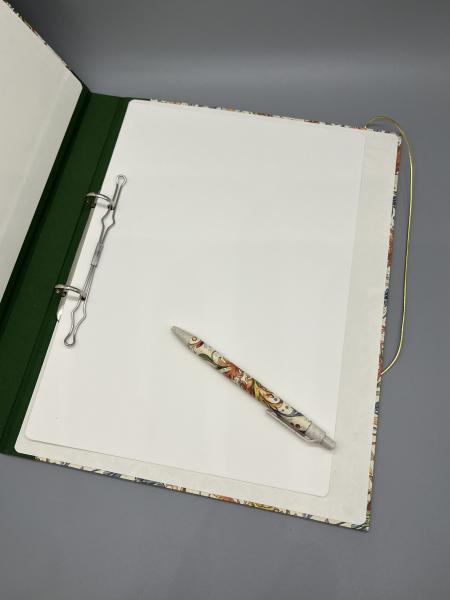 Innenseite des Ringordners A4 Allegro Florentin – Deckblatt, Ringmechanik DIN A4, mit Stift