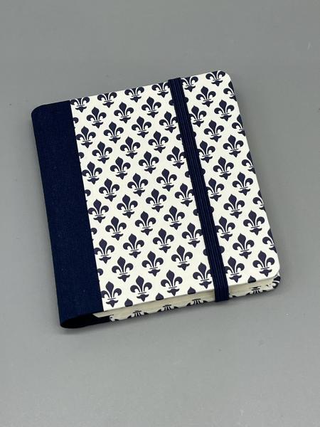 Haftnotizblock mit Stift Lilien – handgebundenes Büchlein mit Lilien-Motiv,  Frontansicht