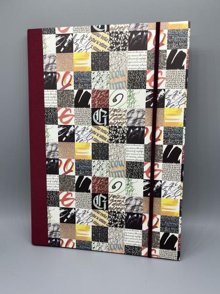 Buchbinderei Mappe Klemmbrett Quadrate Schriftarten Mosaik  rot Vorderseite