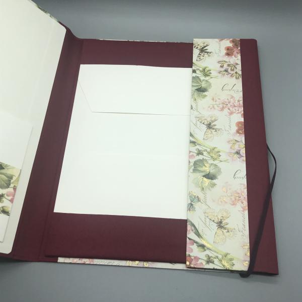 Mappe A4 Sammeln rot Blumen Innenseite