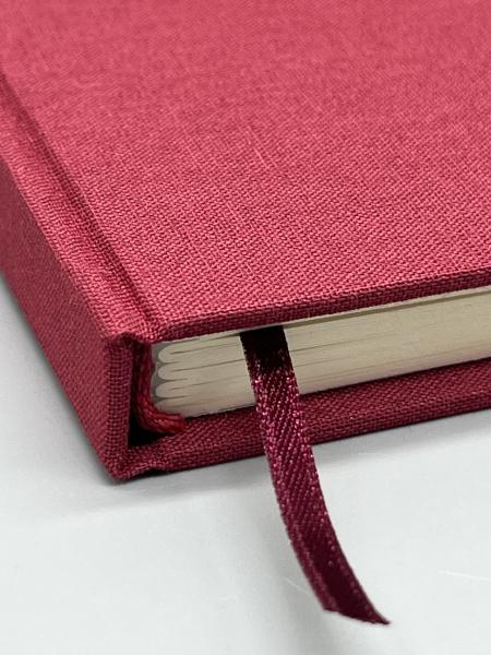 Buchblock mit Lesebändchen