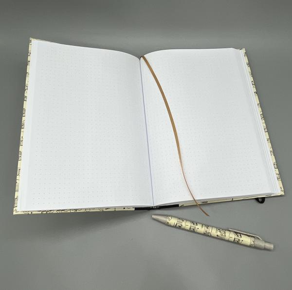 Notizbuch A5 Partitur punktkariert – Innenseiten hochweiß mit 5mm-Punktraster und Lesebändchen