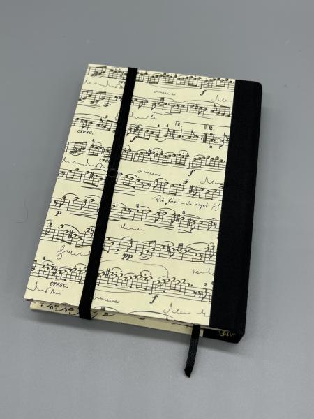 Buch Leinenrücken  Rückseite handgebunden Musiknoten