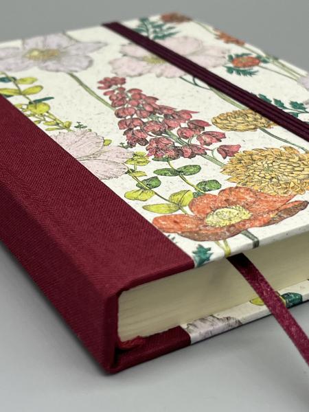 Notizbuch Bindung Lesebändchen Blüten rot